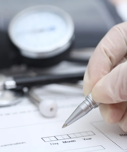 ¿Qué médico trata cardiomegalia?